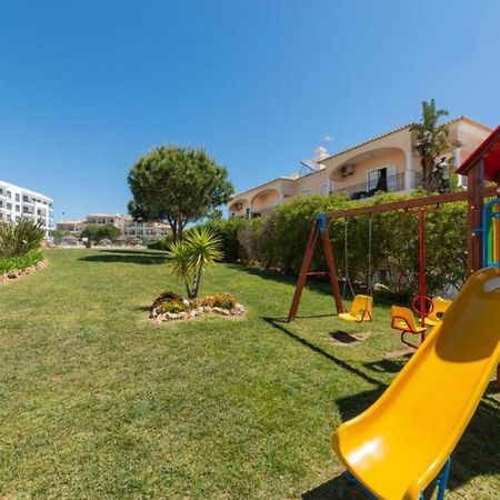 Appartamento Charming Flat 10 Min Walk To Beach Albufeira Esterno foto