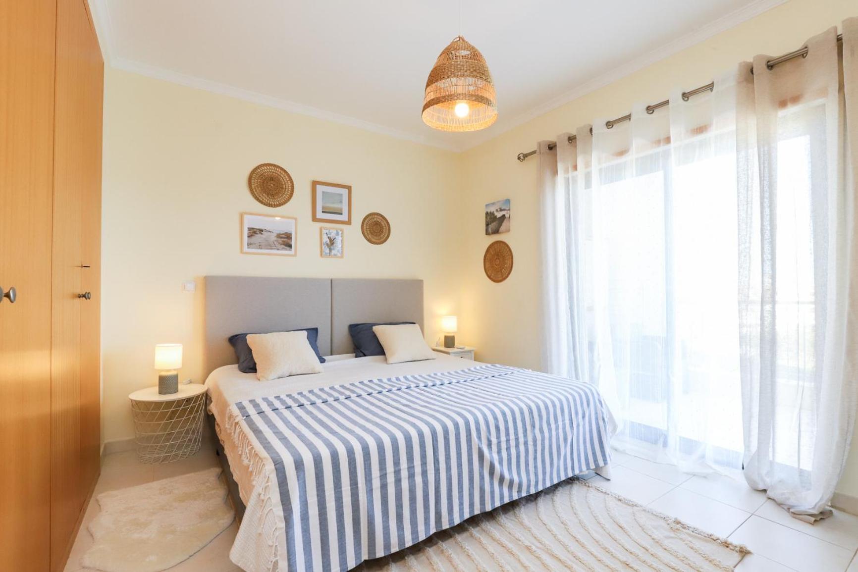 Appartamento Charming Flat 10 Min Walk To Beach Albufeira Esterno foto