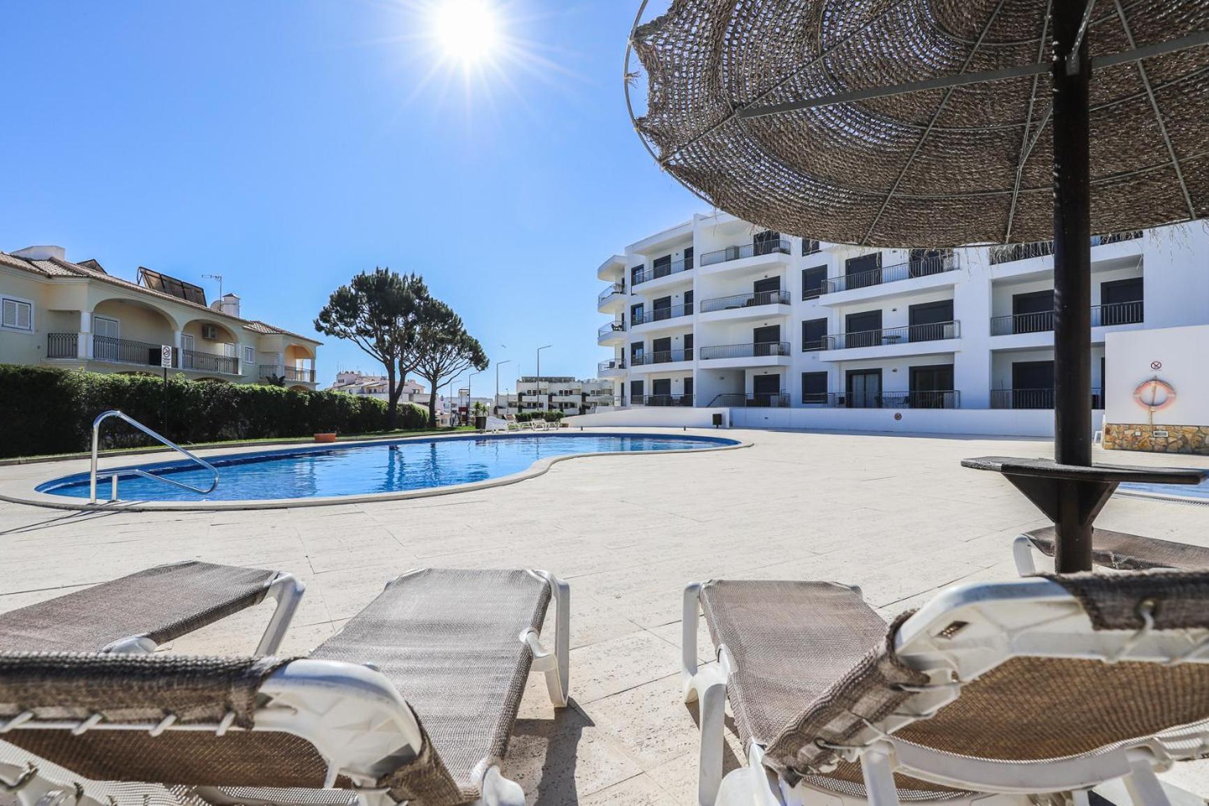 Appartamento Charming Flat 10 Min Walk To Beach Albufeira Esterno foto