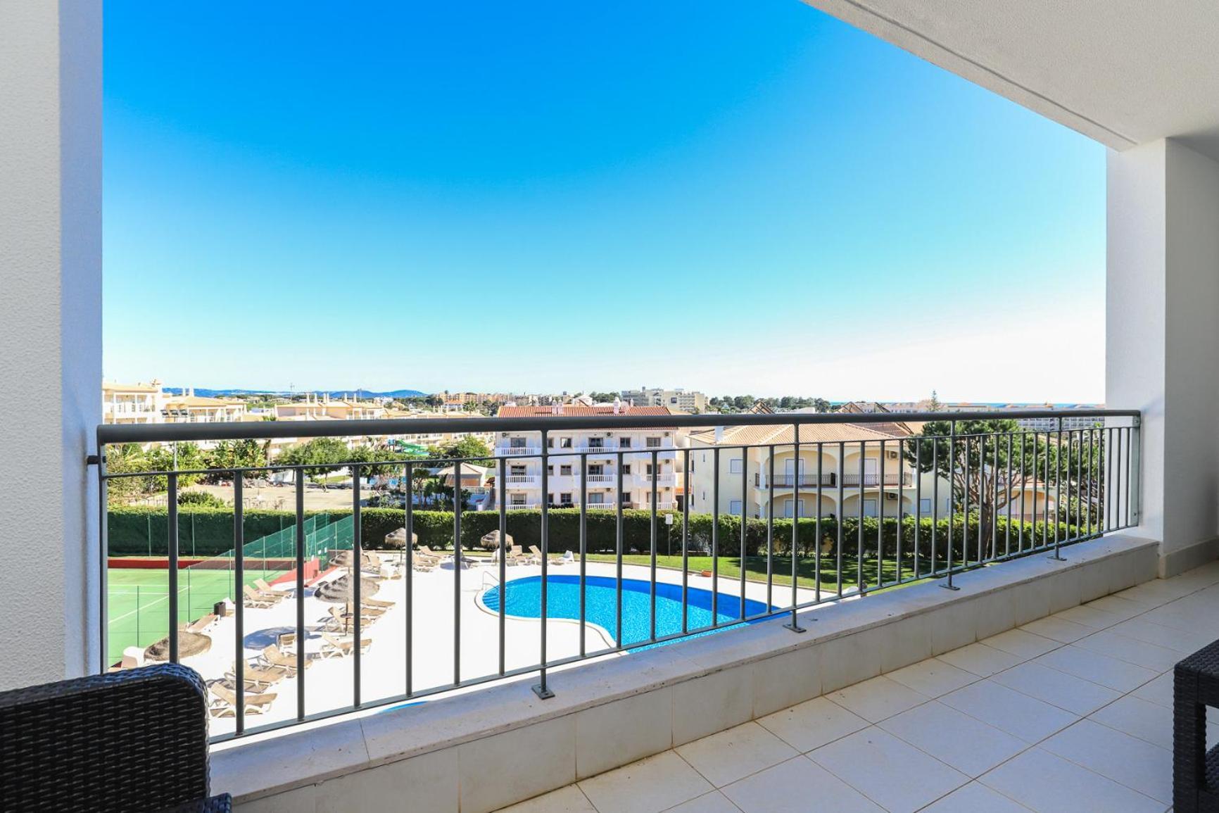 Appartamento Charming Flat 10 Min Walk To Beach Albufeira Esterno foto