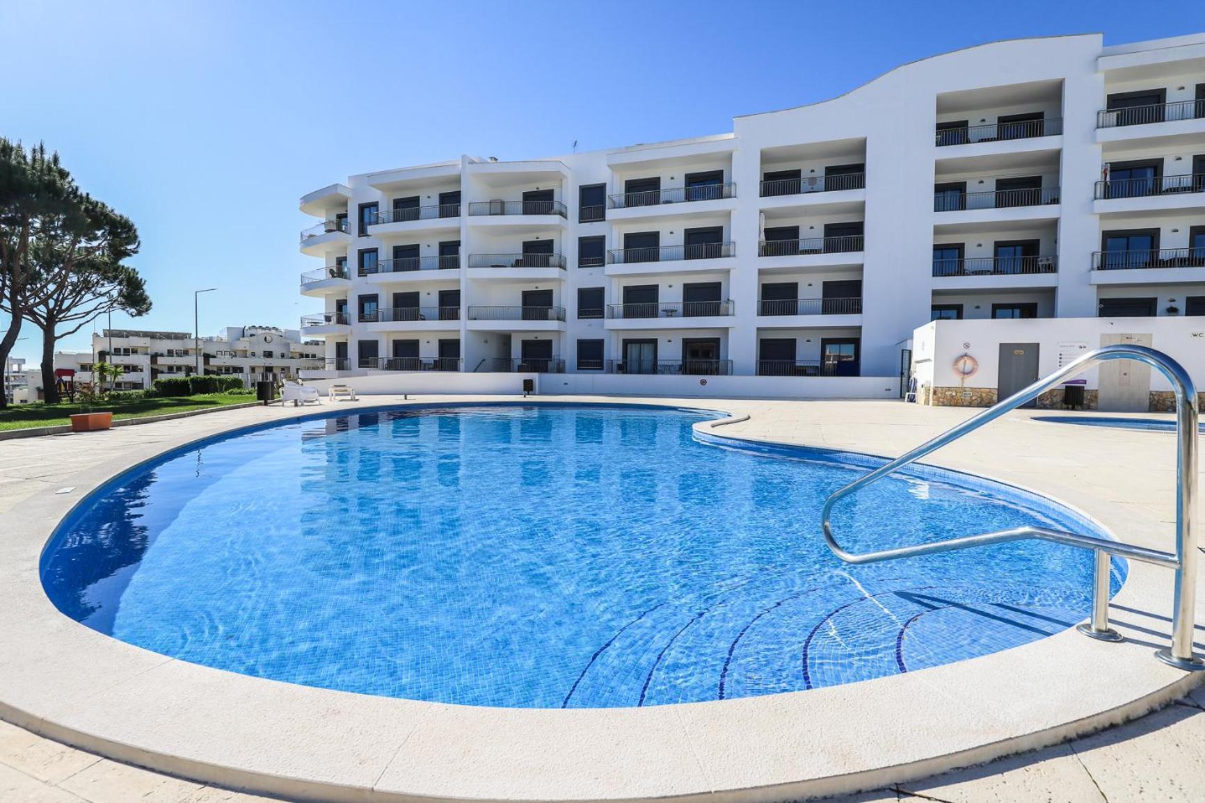 Appartamento Charming Flat 10 Min Walk To Beach Albufeira Esterno foto
