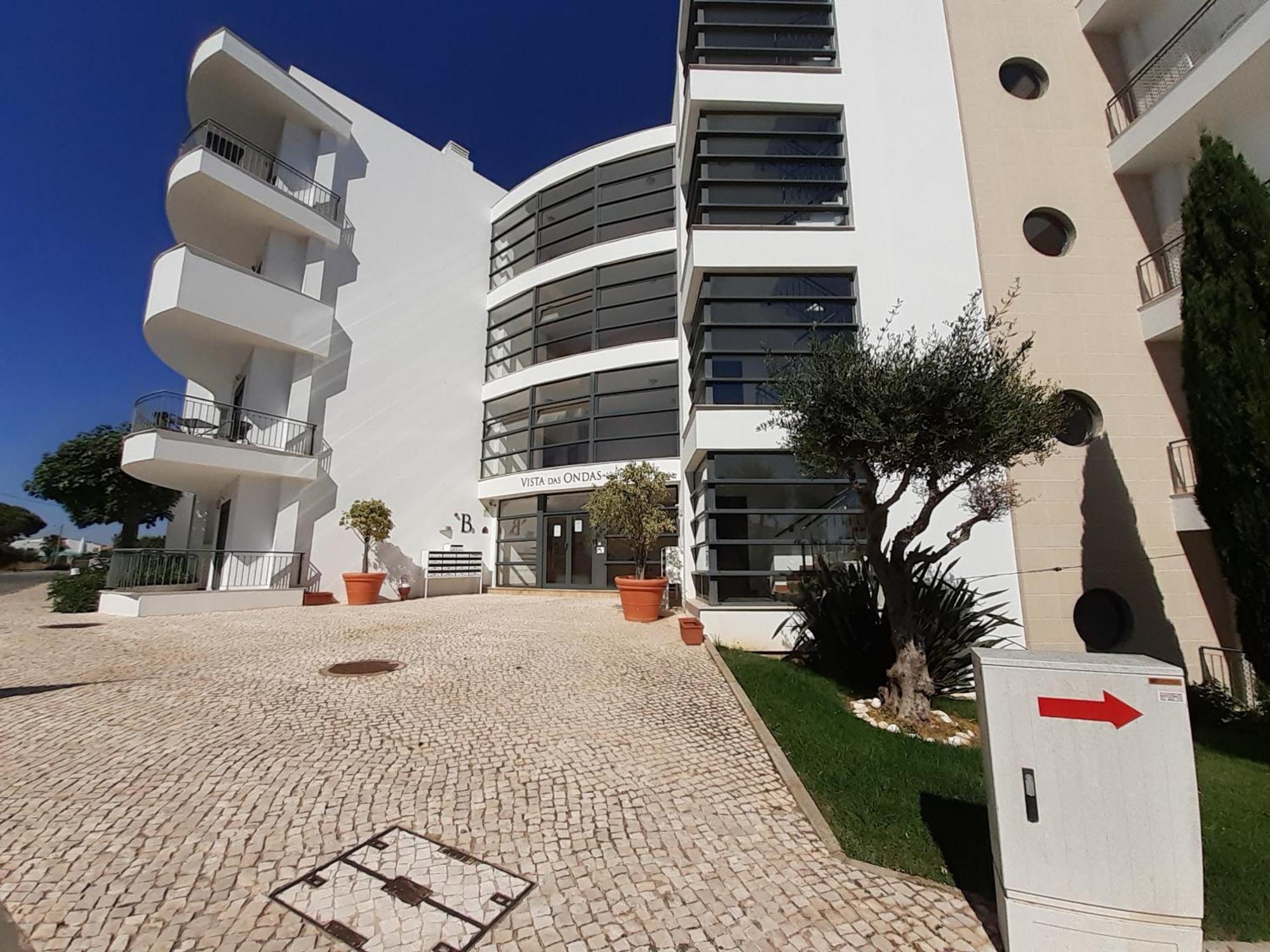 Appartamento Charming Flat 10 Min Walk To Beach Albufeira Esterno foto